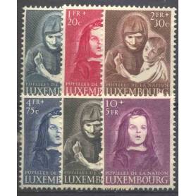 Timbre collection Luxembourg N° Yvert et Tellier 433/438 Neuf avec charnière