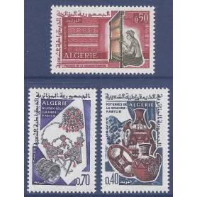 Timbre collection Algérie N° Yvert et Tellier 418/420 Neuf sans charnière