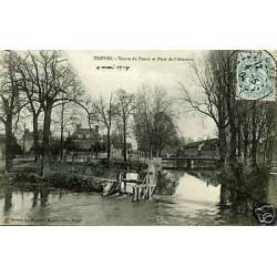 10 - Troyes - Vanne du Pouce et Pont de l'Abattoir