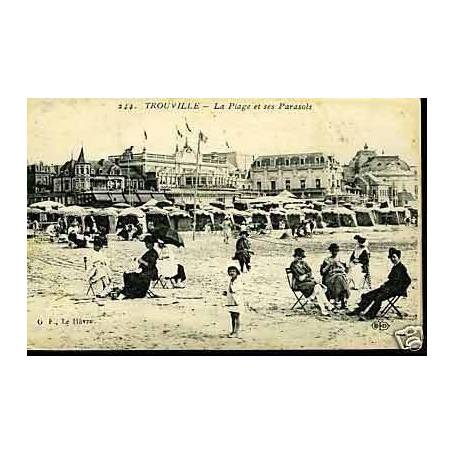 14 - Trouville - La plage et ses parasols