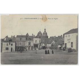 35 - Chateaugiron - La place de l'église - Café Lizé