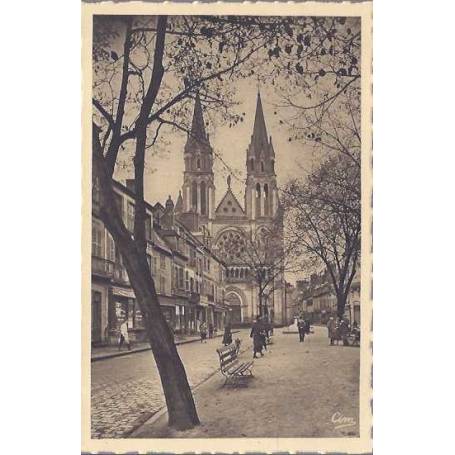 03 - Moulins - le sacre coeur