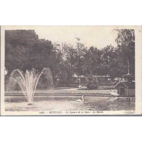 03 - Moulins - Le square de la Gare - Le bassin