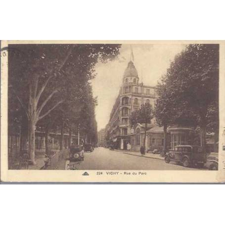 03 - Vichy - Rue du parc - Voitures