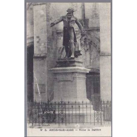 10 - Arcis sur Aube - Statue de Danton