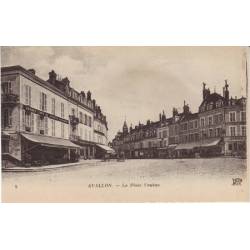 89 - Avallon - La place Vauban