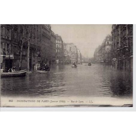 Paris Inondations 1910 - Rue de Lyon