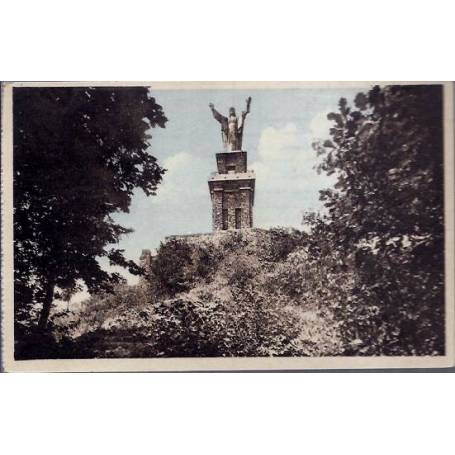 68 - Trois-Epis - Alsace - Altitude 700 mètres - Le monument du Galz - Voyagé 