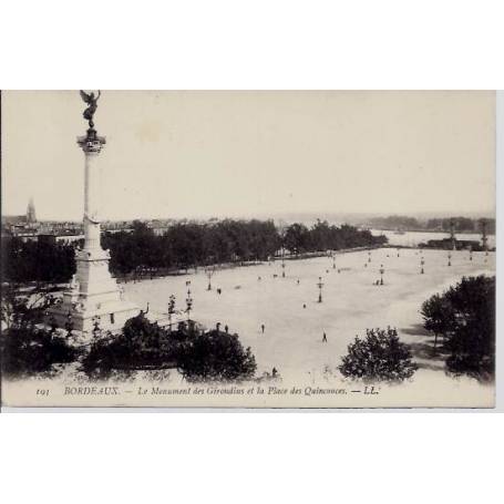 33 - Bordeaux - Le monument des Girondins et la place des Quinconces - Non voy