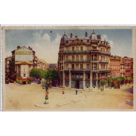 34 - Béziers - Place de la victoire - Voyagé - Dos divisé