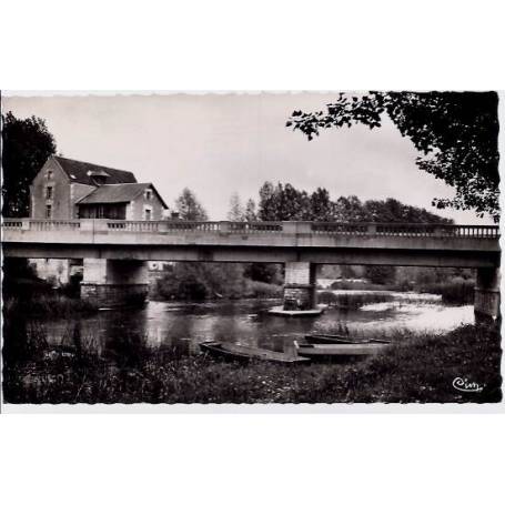 37 - Reignac -Le pont et le moulin - Voyagé - Dos divisé