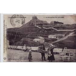 63 - Puy de Dôme -  L'auvergne pittoresque - Au sommet du Puy de Dome - Non vo