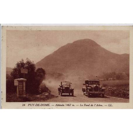 63 - Puy-de-Dôme - Altitude 1467m - Le fond de l'arbre - Voyagé - Dos divisé