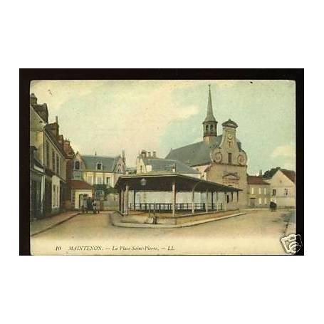 28 - Maintenon - La place Saint-Pierre