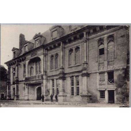 02 - Villers-Cotterêts - Château de François 1er - Façade sur la cour d'Honn...