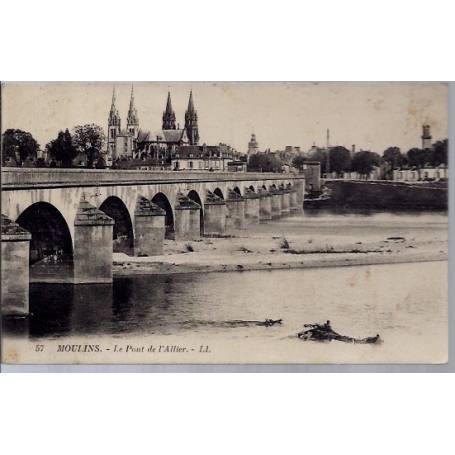 03 - Moulins - Le pont de l'Allier - Voyagé - Dos divisé...