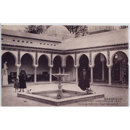 13 - Marseille - Exposition coloniale 1922 - Palais de l'Algérie - Cour inté...