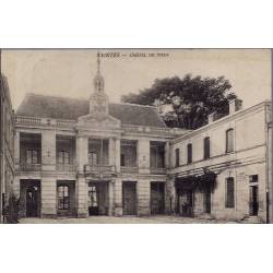 17 - Saintes - Hôtel de Ville - Voyagé - Dos divisé...