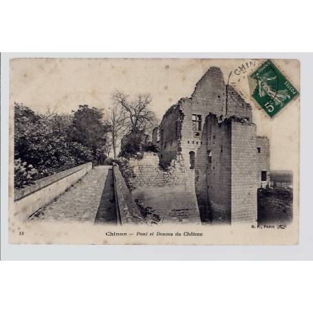 37 - Chinon - pont et douves du château - Voyagé - Dos divisé...