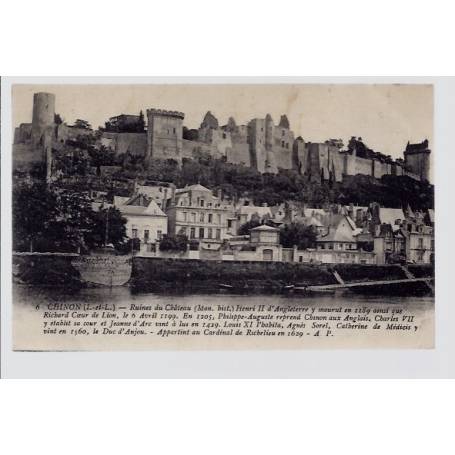 37 - Chinon - ruines du château - Voyagé - Dos divisé...