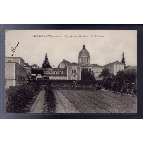 49 - Angers - Ensemble des pavillons - Voyagé - Dos divisé...