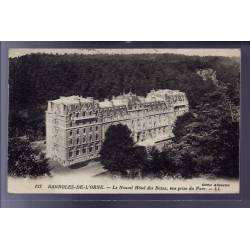 61 - Bagnoles-de-l'Orne - Le nouvel Hôtel des Bains - vue prise du parc - Voy