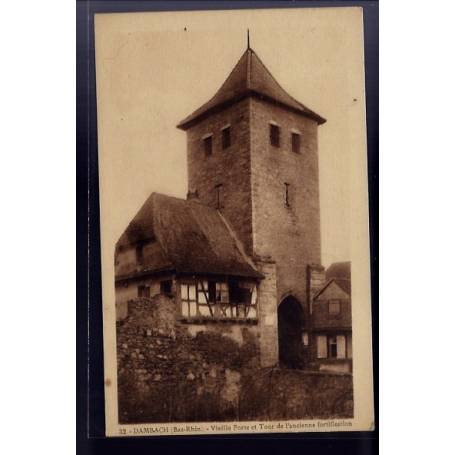 67 - Dambach - vieille porte et tour de l'ancienne fortification - Non voyagé