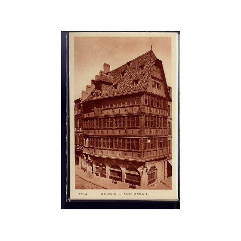 67 - Strasbourg - Maison Kammerzell - Non voyagé - Dos divisé