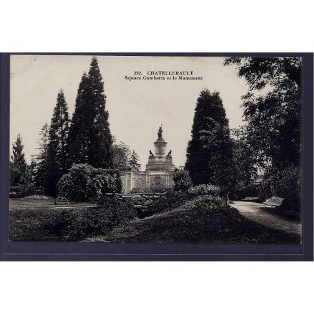 86 - Chatellerault - square Gambetta et le Monument - Voyagé - Dos divisé